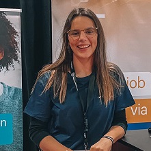 stagiaire_lore